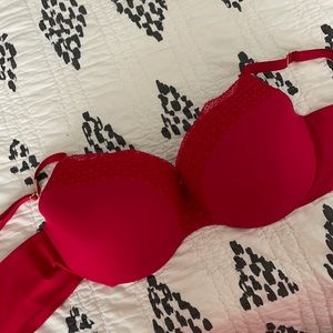 Incredible bra by Victoria’s Secret